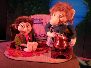 Zwei Troll-Spielfiguren